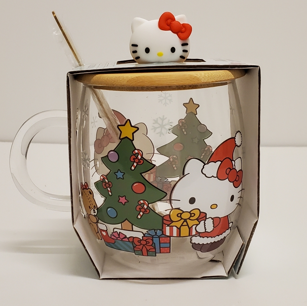 Hello Kitty Christmas Glass Mug with Lid and Spoon 17oz NEW
